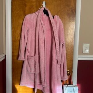 Pink fleece robe size small